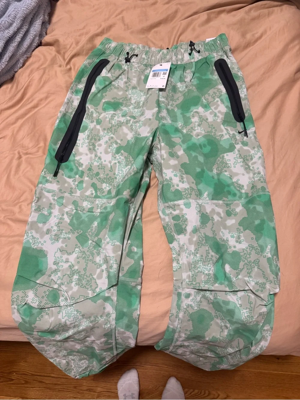 Tech Dri-FIT Camo Windrunner pants